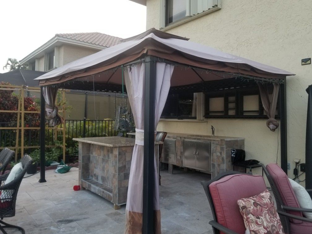 Gazabo canopy tent 13×10