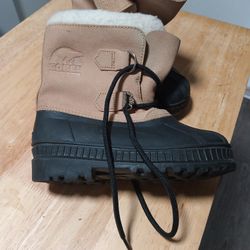 Kids Size 13 Sorrell Snow Boots In Brand New Condition