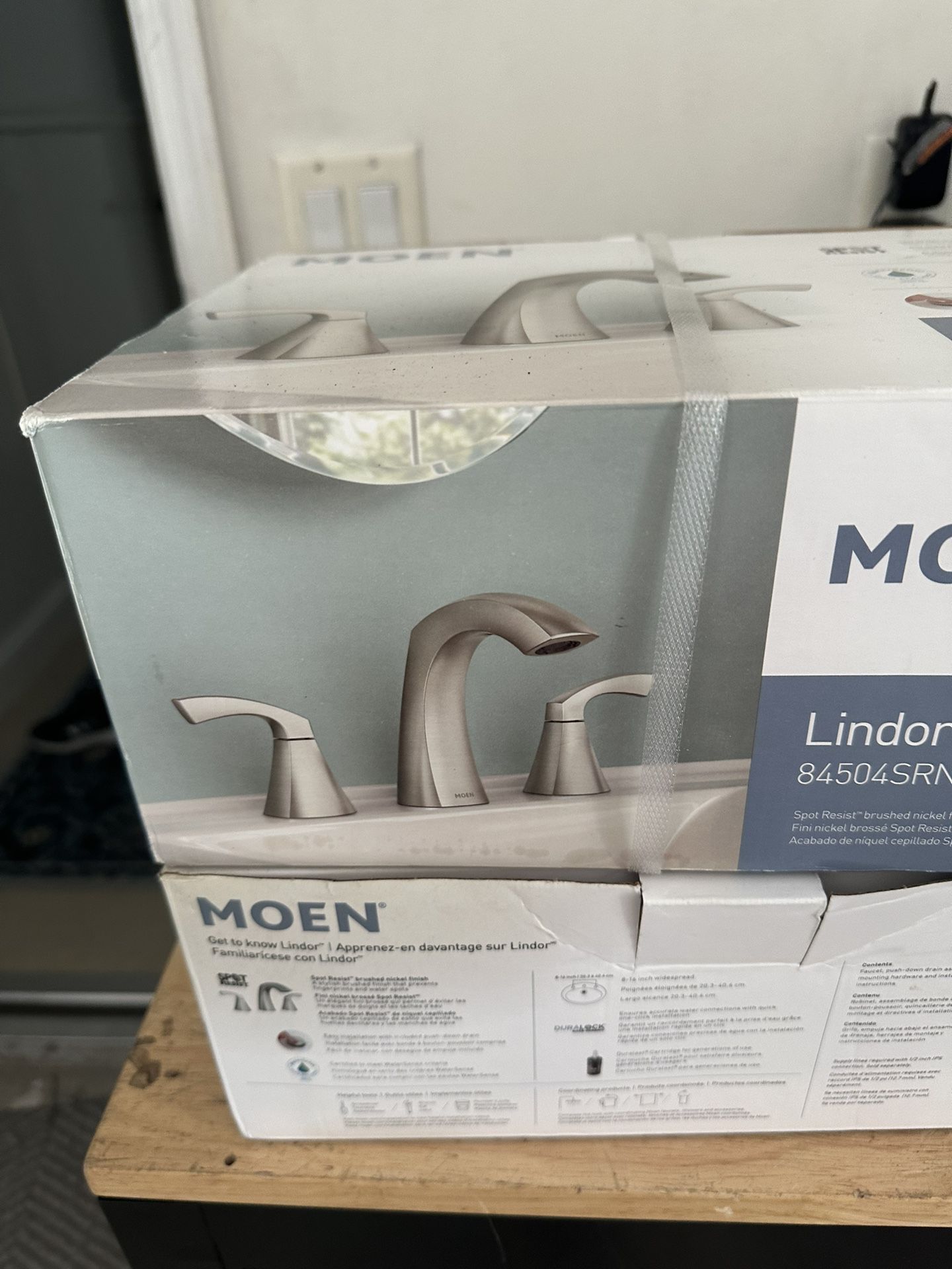 Brand new Moen Lindor 