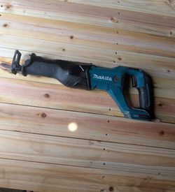 Makita sawzall reciprocating saw