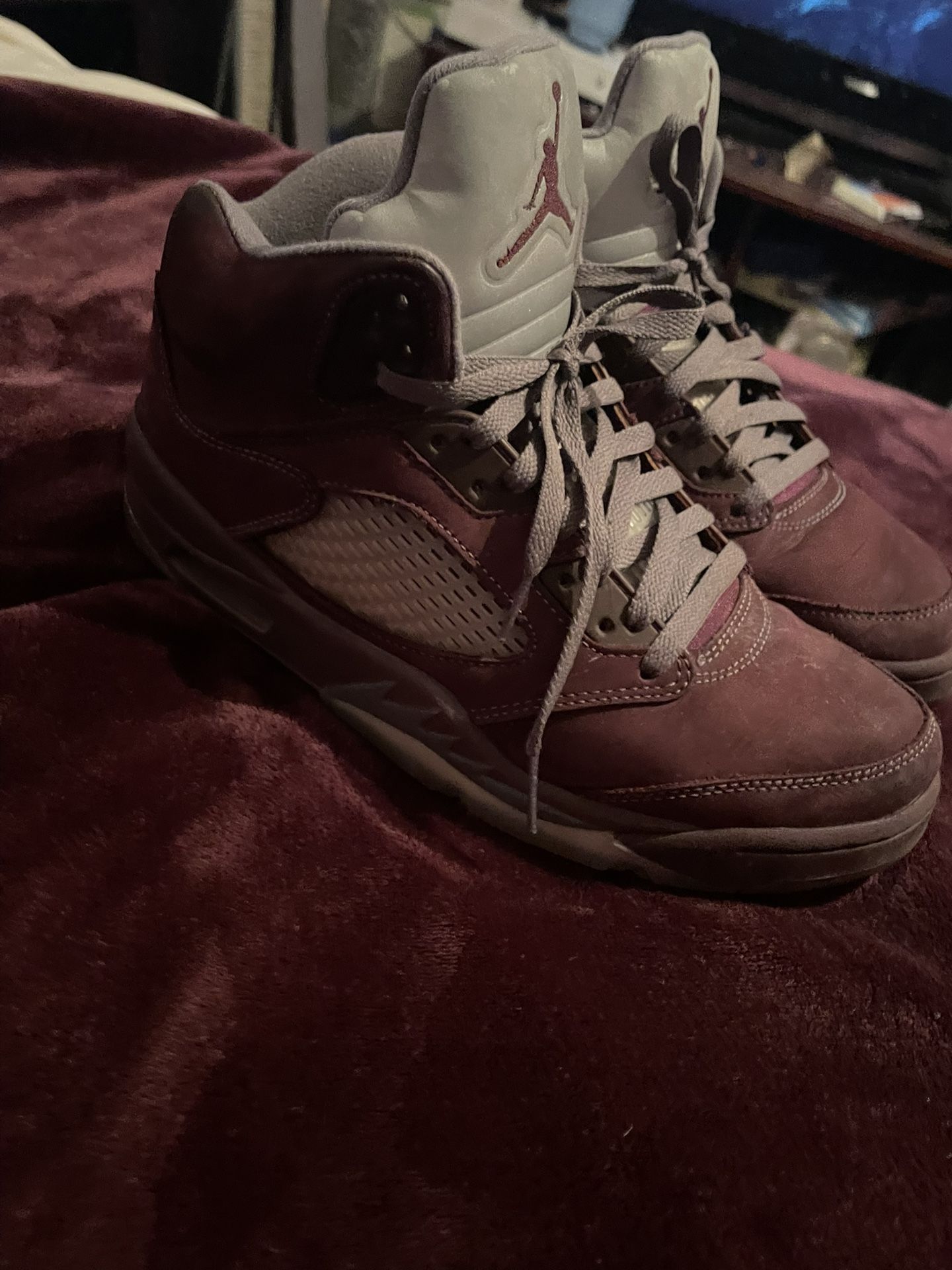 Jordan 5 Burgundy