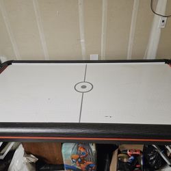 Air Hockey Table