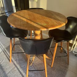 High Round Table And chairs 