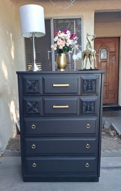 5 Drawer Upright Dresser- Black with Gold