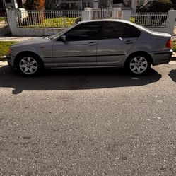 2003 BMW 325i