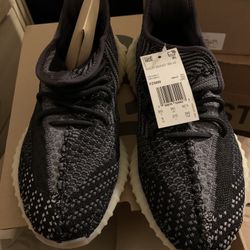 Adidas Yeezys Carbon Size 9M