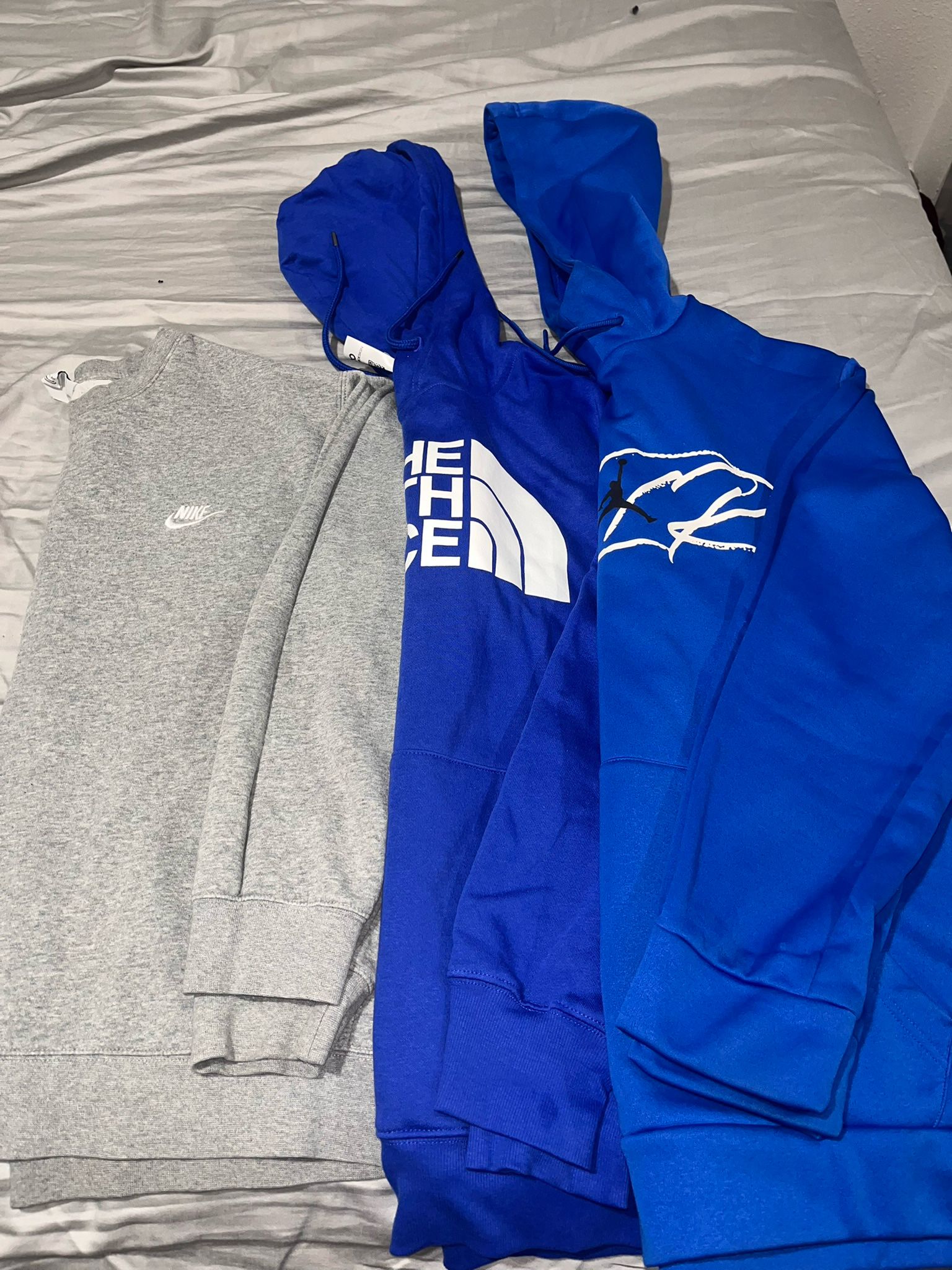 3 Sweater Bundle Nike, Northface 