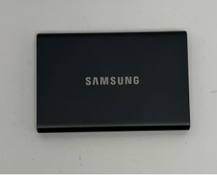 Samsung Portable SSD T7 2TB Hard Drive