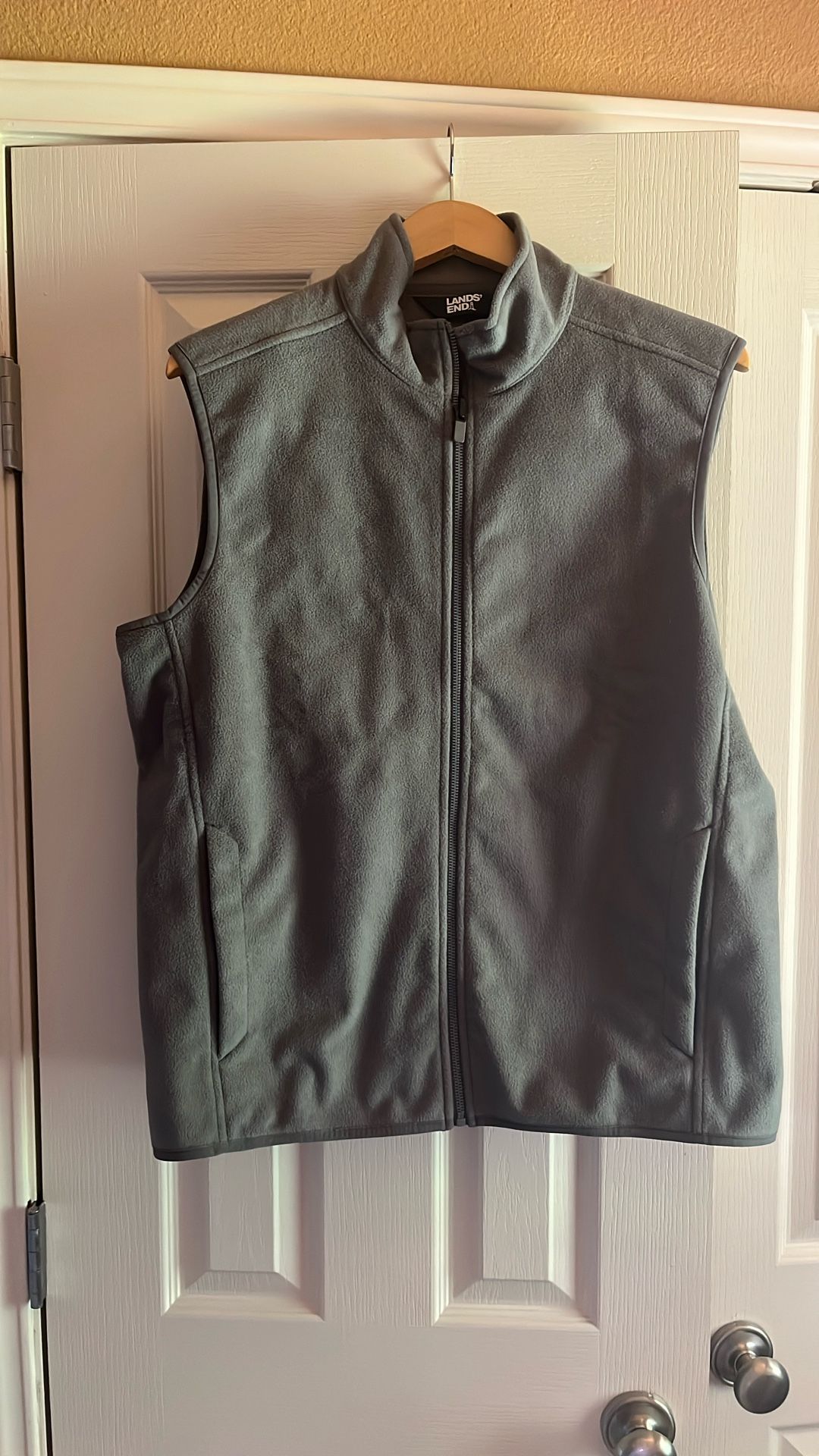 Land End Mens Vest- Medium