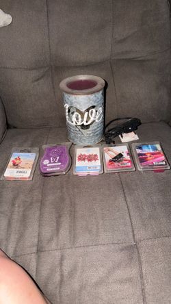 Scentsy Wax Warmer with Wax Melts Bundle