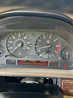 2001 BMW 740i