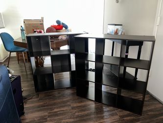 Cube shelves