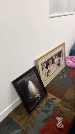 2 Framed Wall Art Pieces – Gold Classical & Black Inspirational