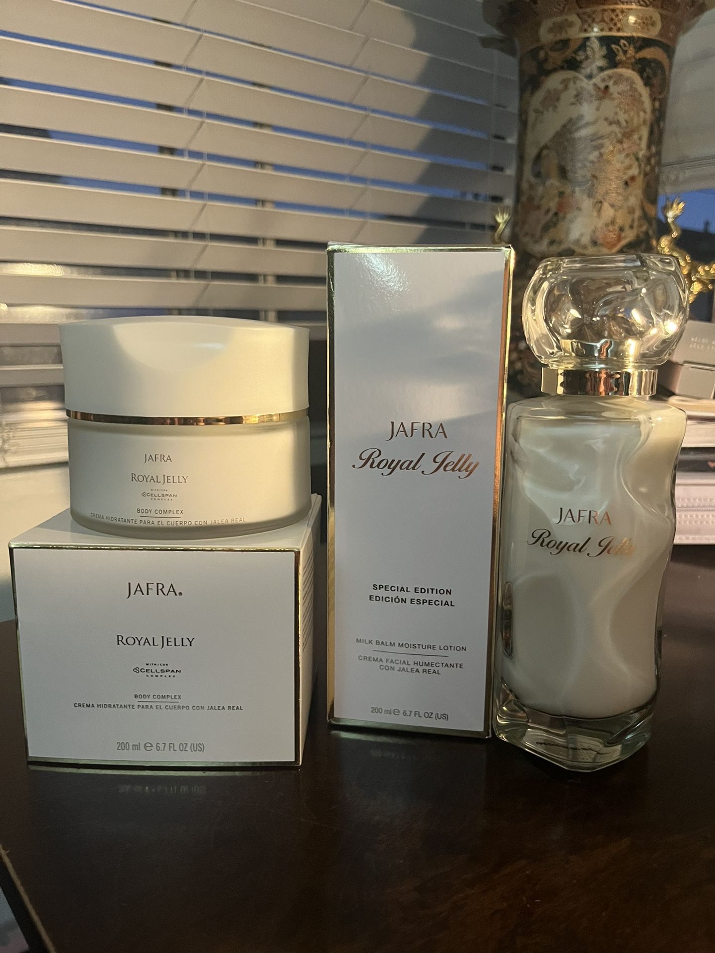 Jafra Royal Jelly Crema Facial Humectante Con Jalea Real Y Body Complex