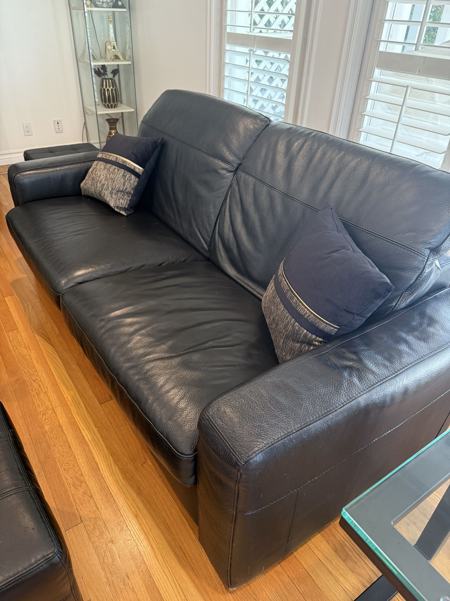 FINE ITALIAN LEATHER COUCH