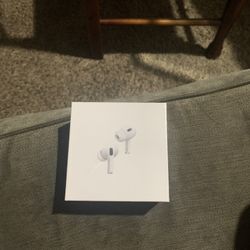 Airpod Pro Gen 2 (send Best Offer)