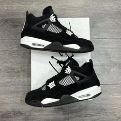 Jordan 4’s White Thunder 