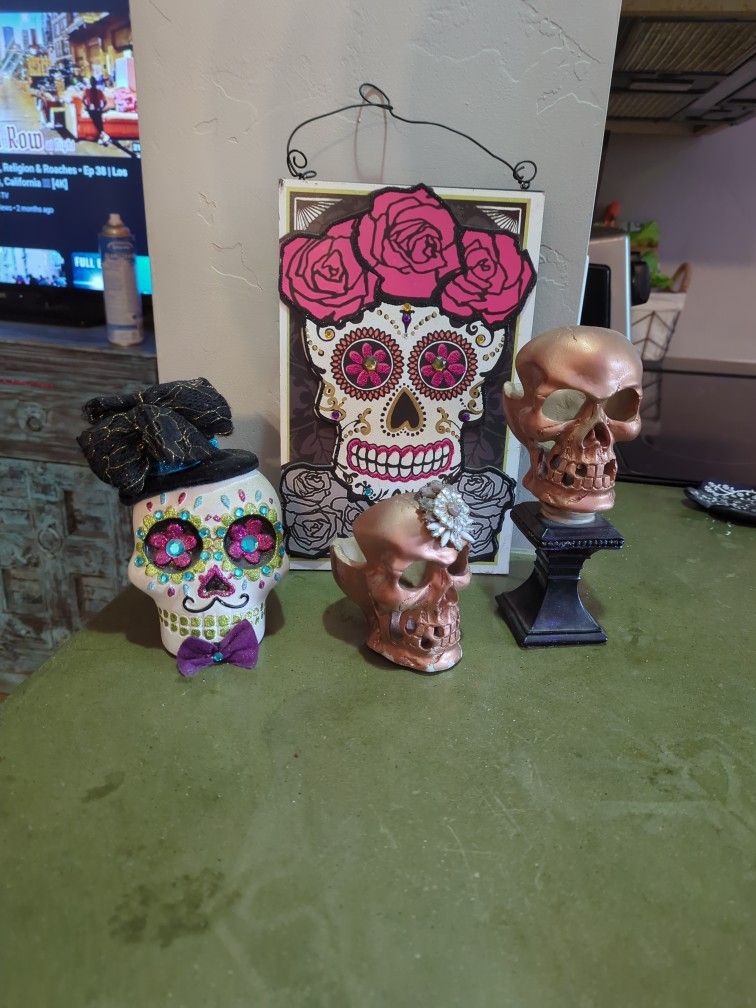 Halloween Decor