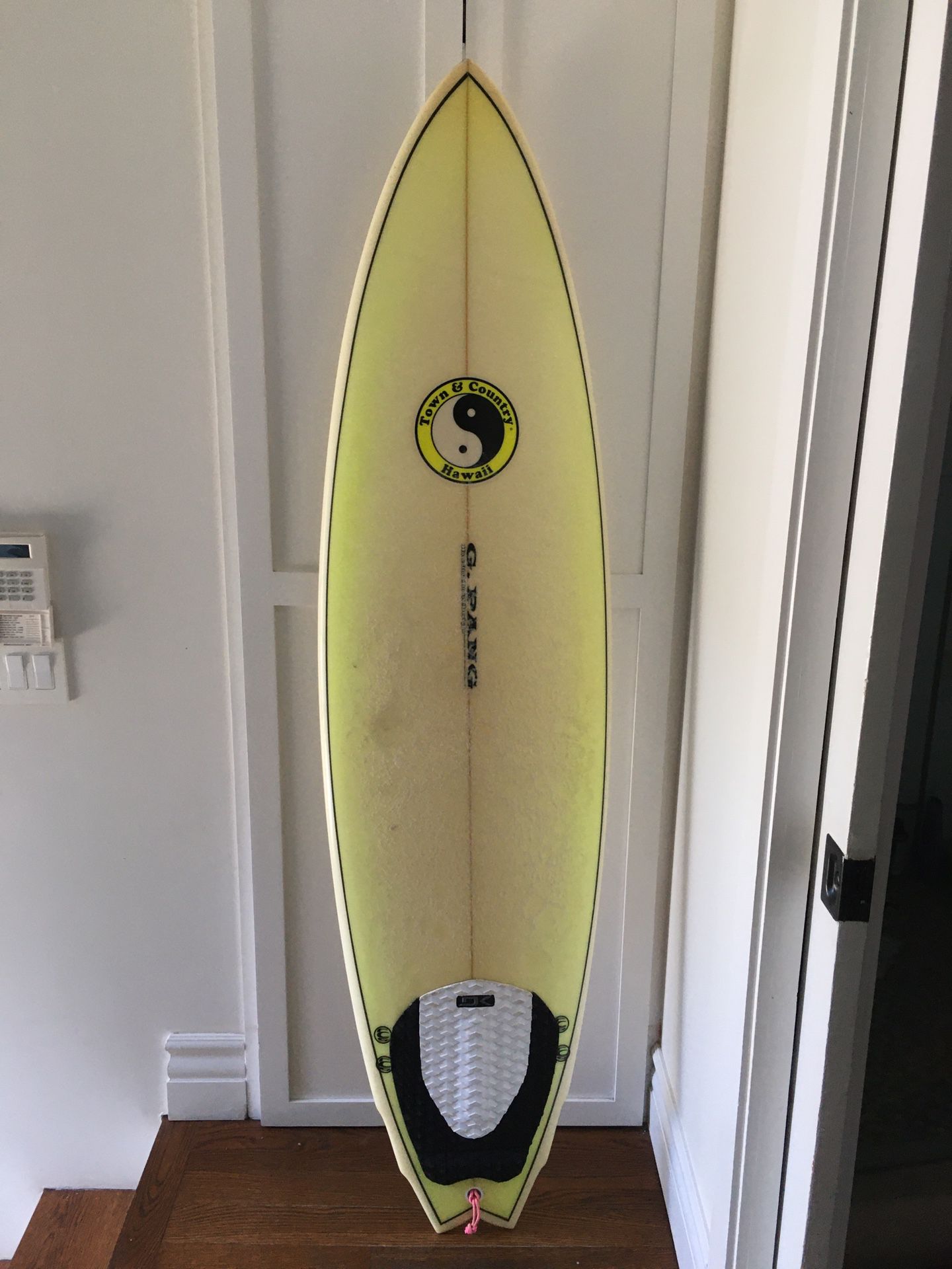 T&C Surfboard 6’4