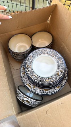 Dinnerware