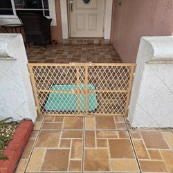 Pet or Baby Gate 