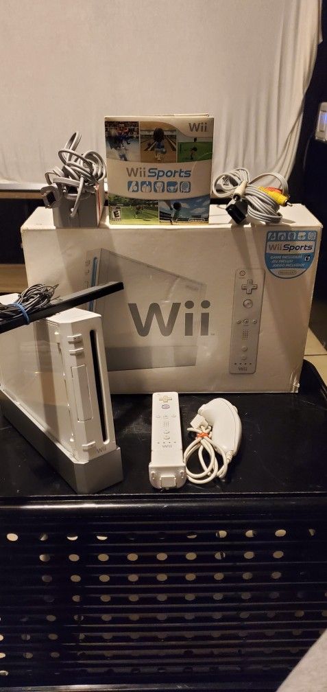 Nintendo Wii Complete In Box