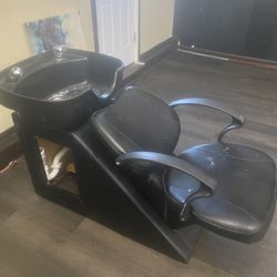 Salon chair 