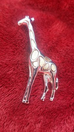 Vintage Giraffe Brooch/Pin