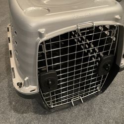 Dog crate 