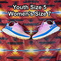 Hoka Clifton 9 Running Shoes Pink Blue 1131170 CSLC Youth Sz 5Y Women’s Sz 7