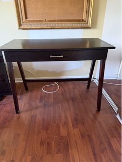 Small desk