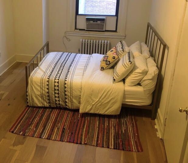 Full size bed