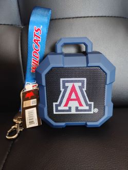 Arizona Wildcats 3.6 inch x 4.5 inch Speaker and Keychain