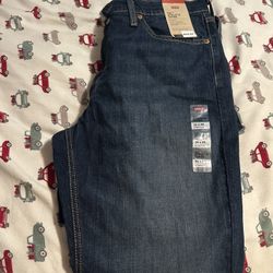 36x30 Levis 