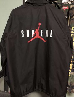 Supreme Jordan coach jacket size L