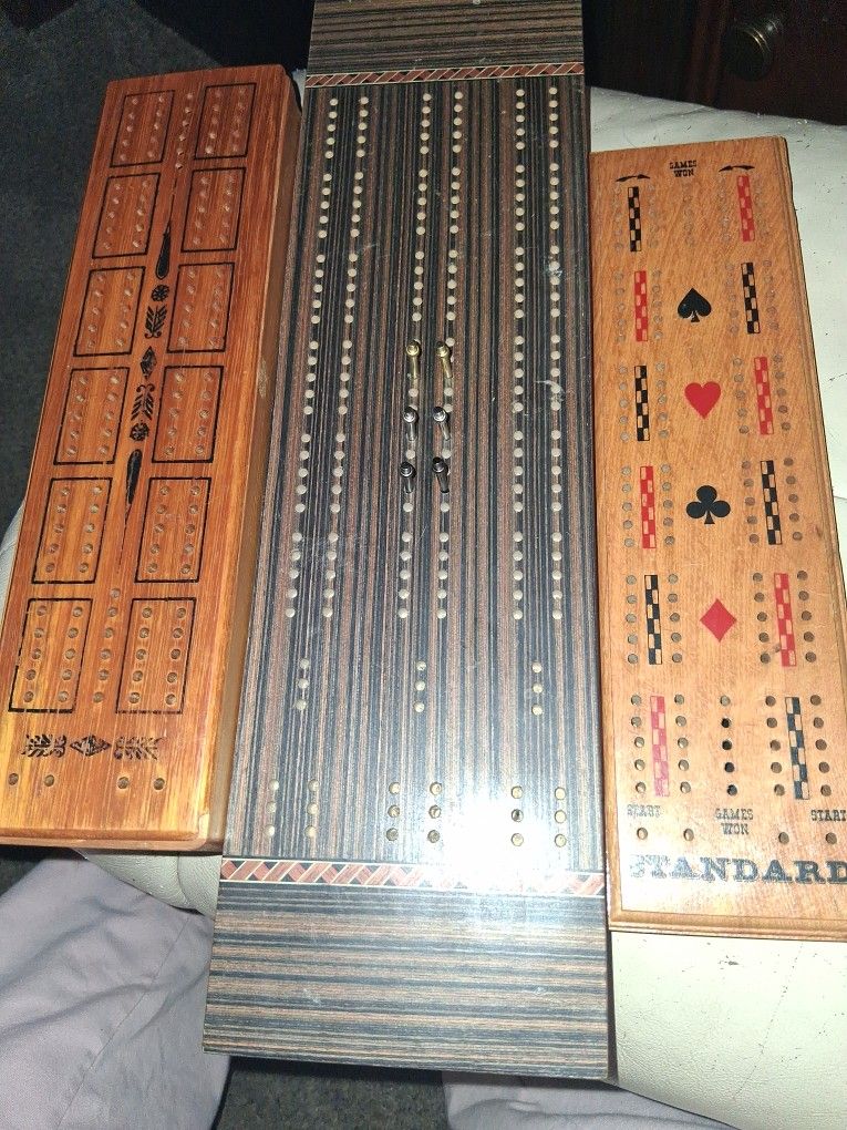 3 Cribbage Boards, 6 Pegs