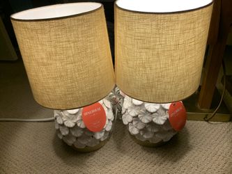 MEETUP 91326. SUPER CUTE DESK TOP LAMPS BRAND NEW 