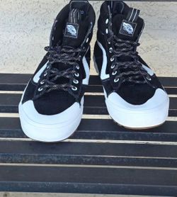 Vans Sk8-Hi MTE Size 13 – Excellent Condition