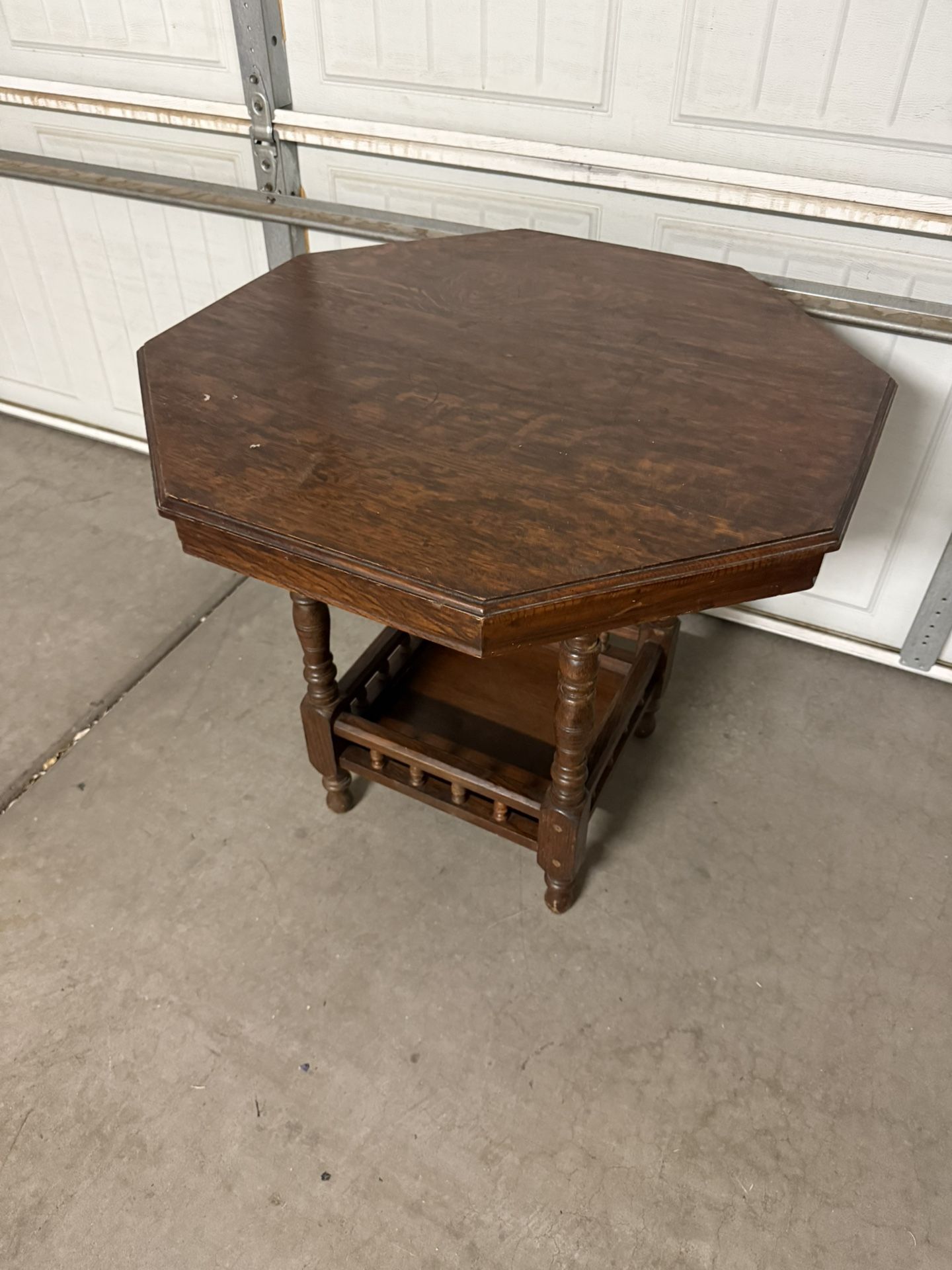 End Table / Coffee Table
