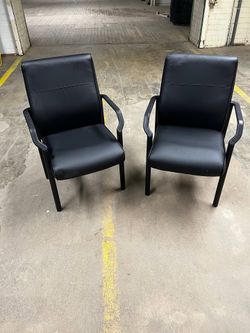 Herman Millar lobby chair : Faux leather (durable and thick) . Quantity :13
