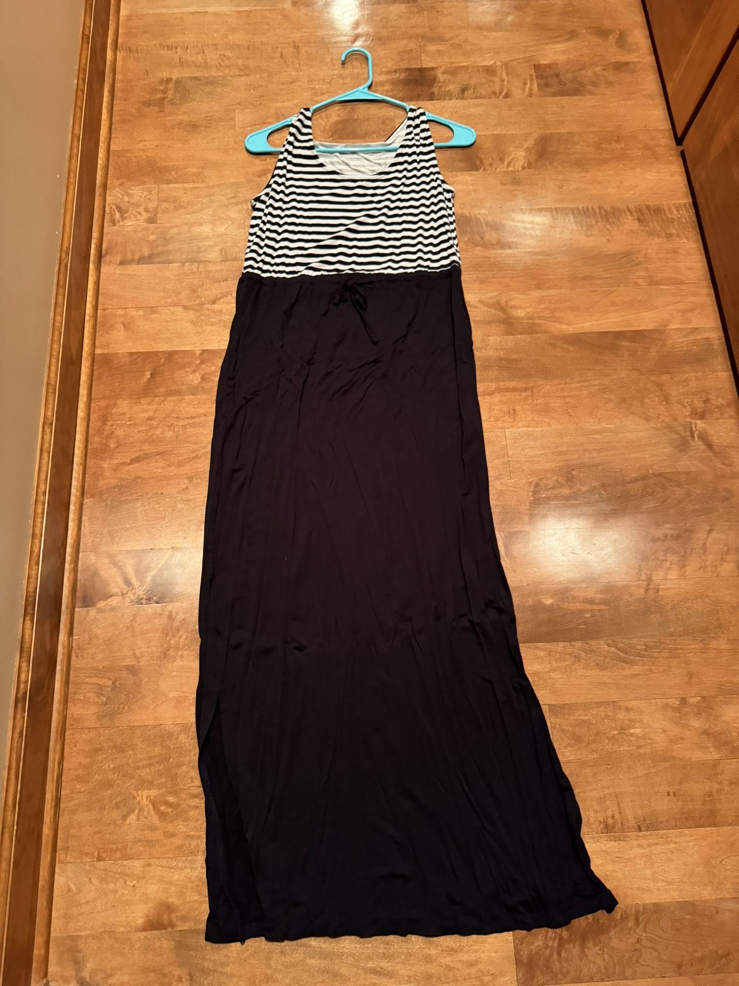 Woman’s Boutique Maxi Dress Shipping Available