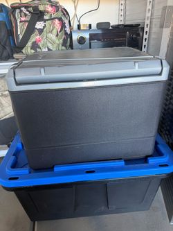 Hard-Sided Plastic Cooler Coleman car plug in
