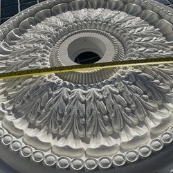 Ceiling Medallion 4" Hole