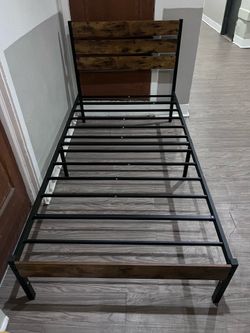 Metal Bed Frame with Wood Accents Twin size