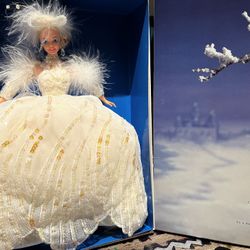 1994 Snow Princess Barbie Doll Enchanted Seasons Collection Mattel 11875 NRFB