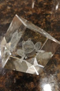 Crystal Clear Glass Cube 3D Laser Etched Frog