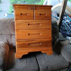 Rock Maple Dresser //////  Sold    """""   ////Dove Tail And Pegged