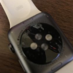 Apple Watch Series 3 Broken Screen for Sale in Menifee CA OfferUp