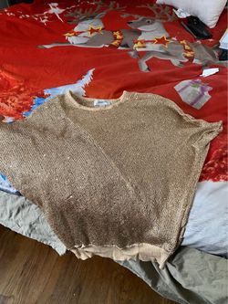 Gold cap sleeve top large