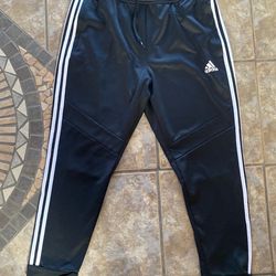 Nike Sweats & Nike Track Pants